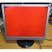 Монитор 19" ViewSonic VA903 с дефектом изображения (битые пиксели по углам) - Шахты.